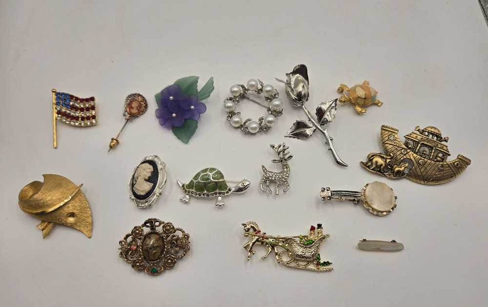 Vintage Mixed Lot of 14 Brooches & Pins Rhinestone Enamel Costume Jewelry